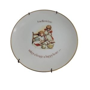 Vintage 1975 HOLLY HOBBIE Porcelain Plate 6.5" A Mother's Love Japan